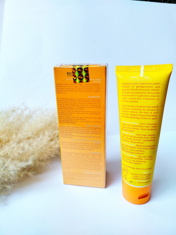 ضد آفتاب رنگی بیودرما spf100 اورجینال
