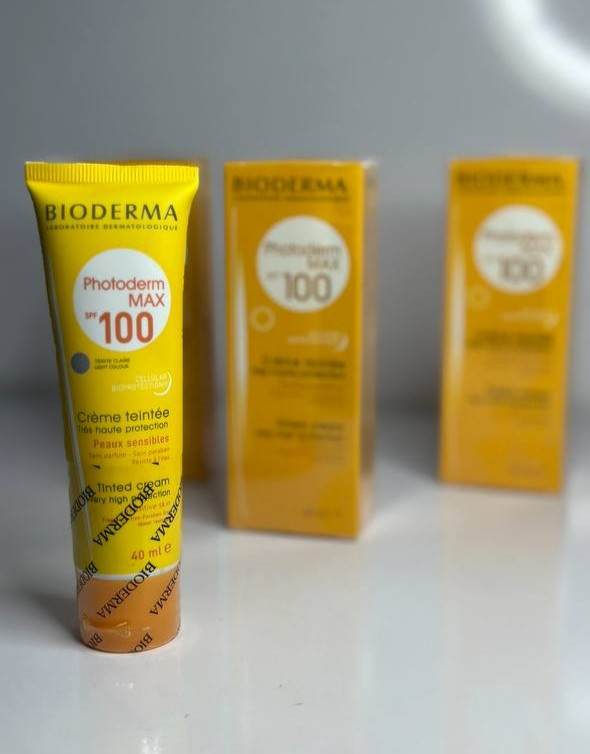 ضد آفتاب رنگی بیودرما spf100 اورجینال
